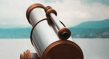 A spying glass