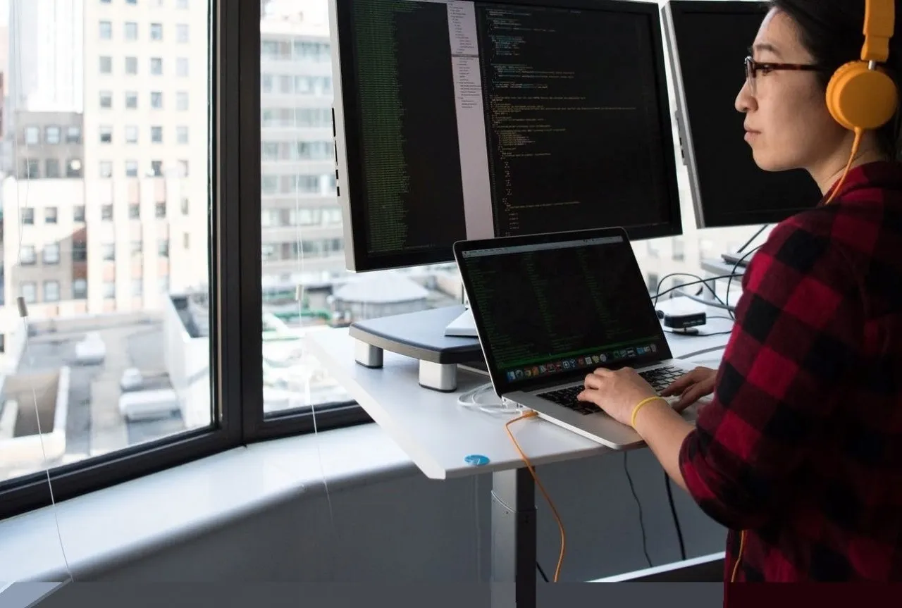 QA Engineer with computers